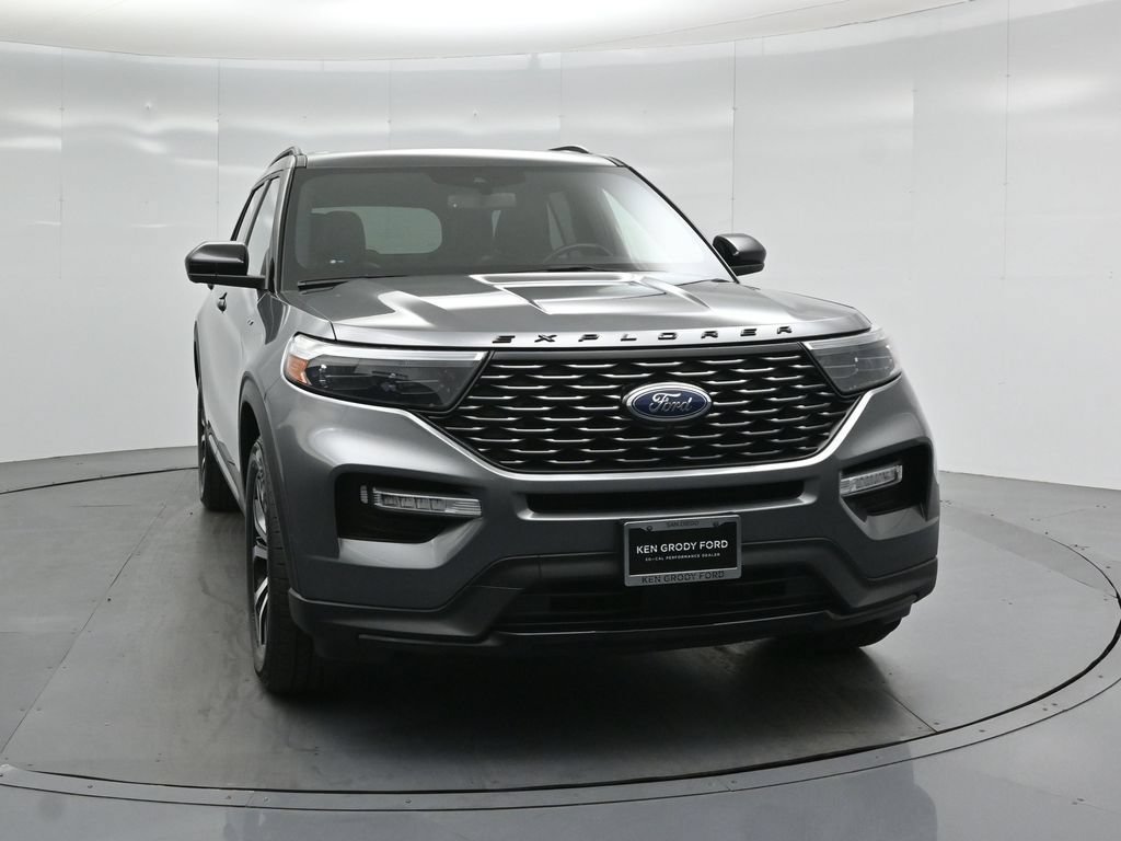 Certified 2022 Ford Explorer ST-Line w/ Class IV Trailer Tow Package AWD/4WD image 27