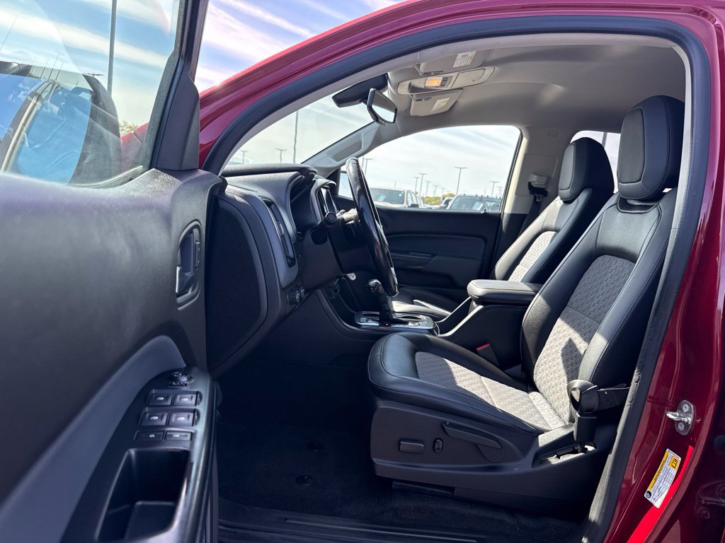 Used 2018 Chevrolet Colorado Z71 AWD/4WD image 5