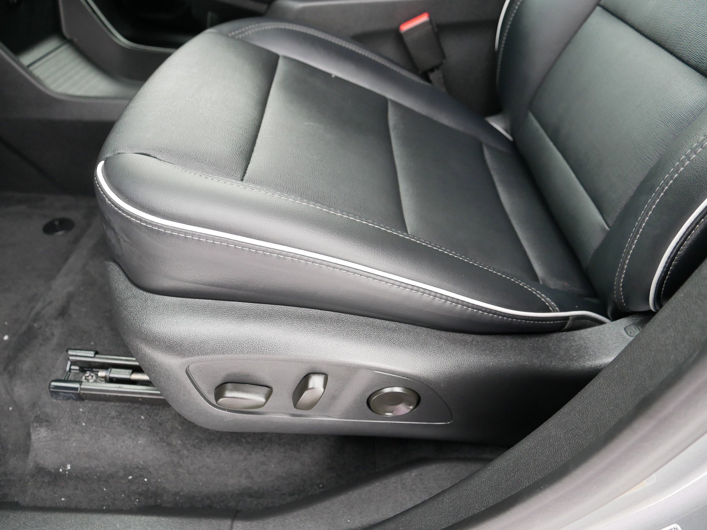 Used 2025 Buick Enclave Preferred image 20