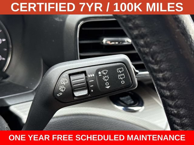 Used 2022 Ford Explorer XLT w/ Equipment Group 202A AWD/4WD image 25