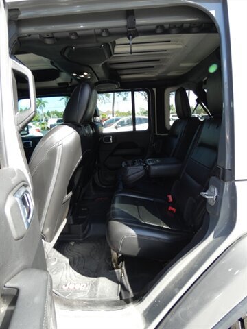 Used 2020 Jeep Wrangler Unlimited Sahara AWD/4WD image 43