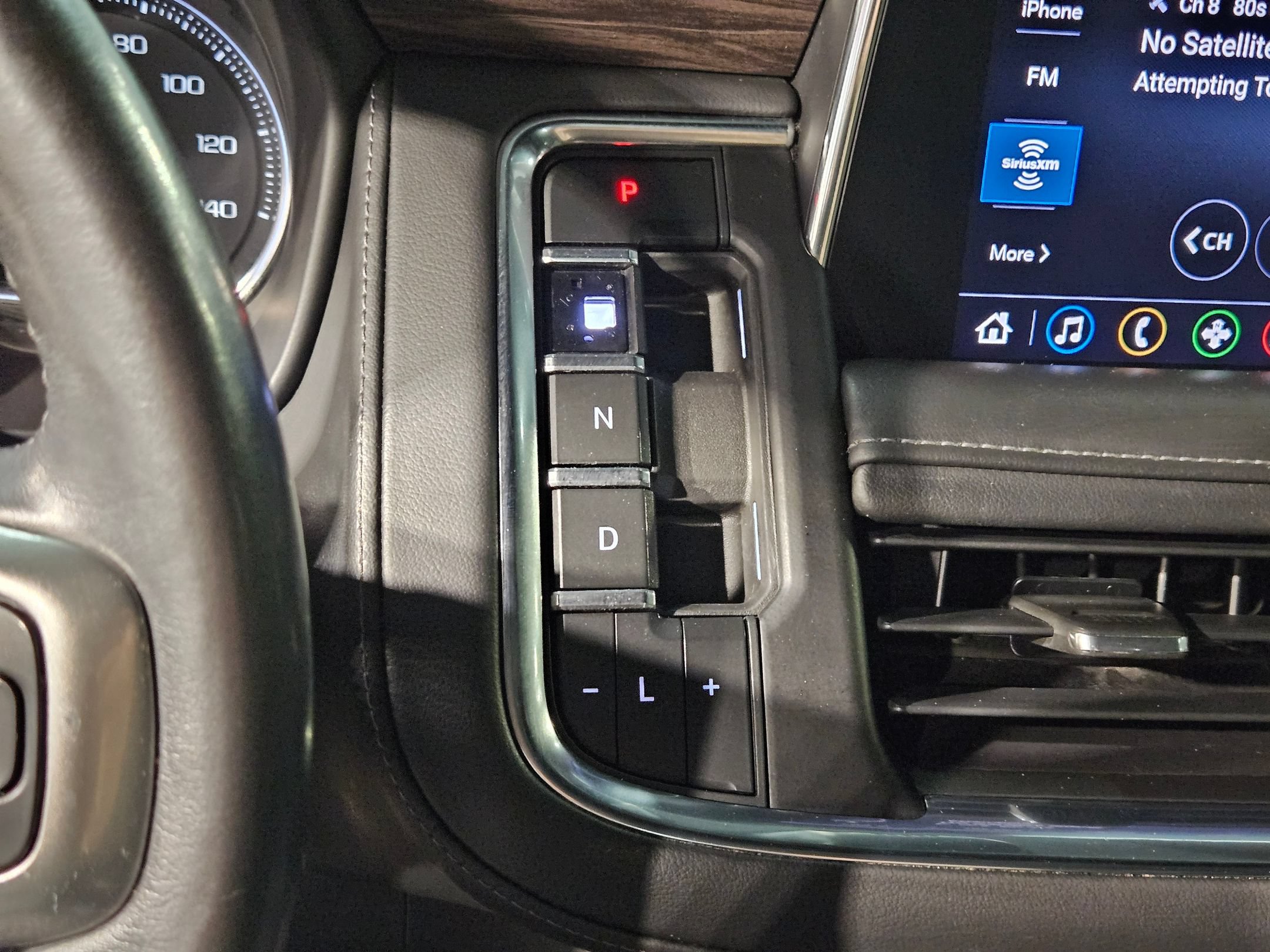 Used 2021 Chevrolet Tahoe Z71 w/ Luxury Package AWD/4WD image 34