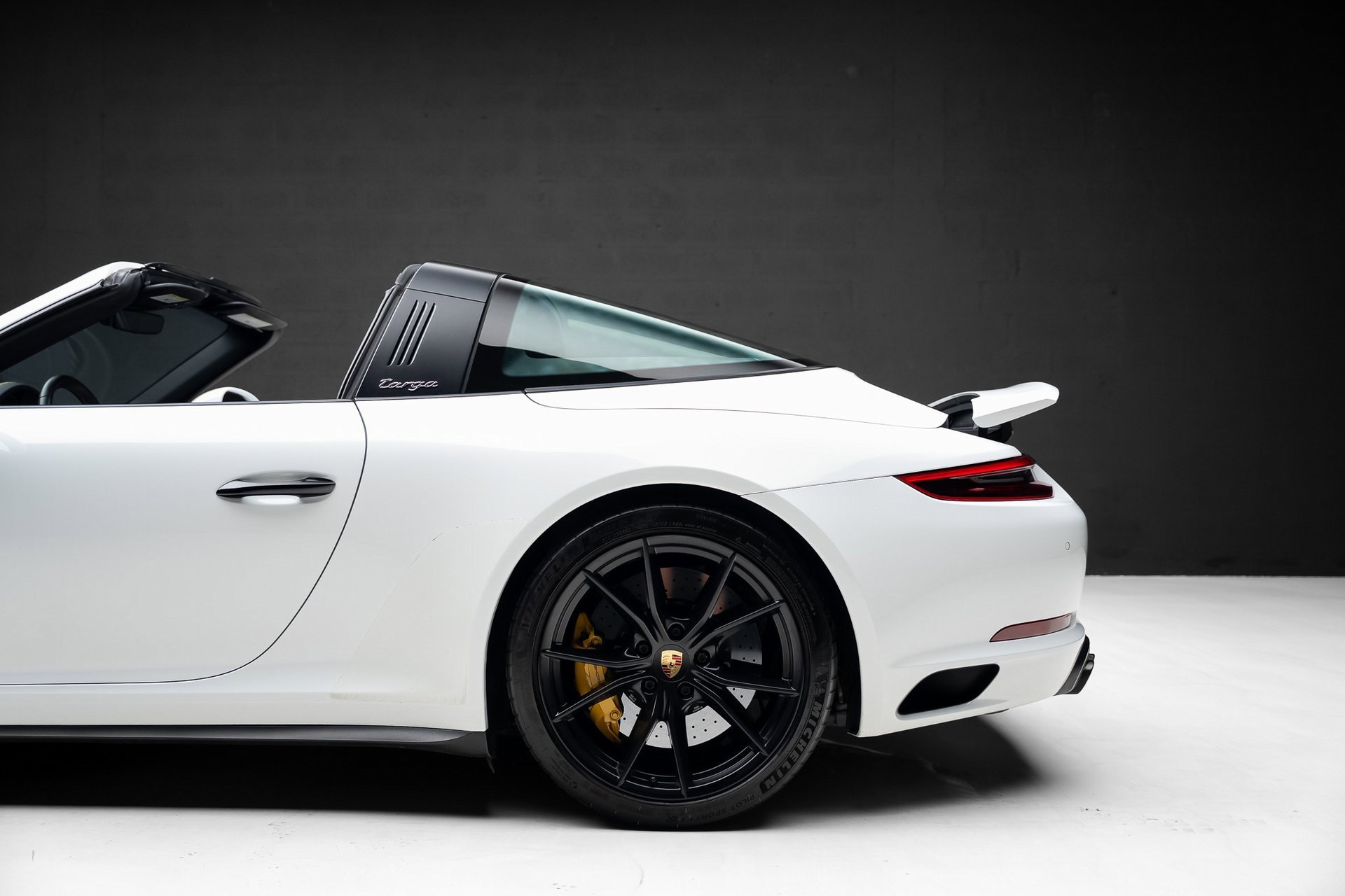 Used 2019 Porsche 911 Targa 4S image 21