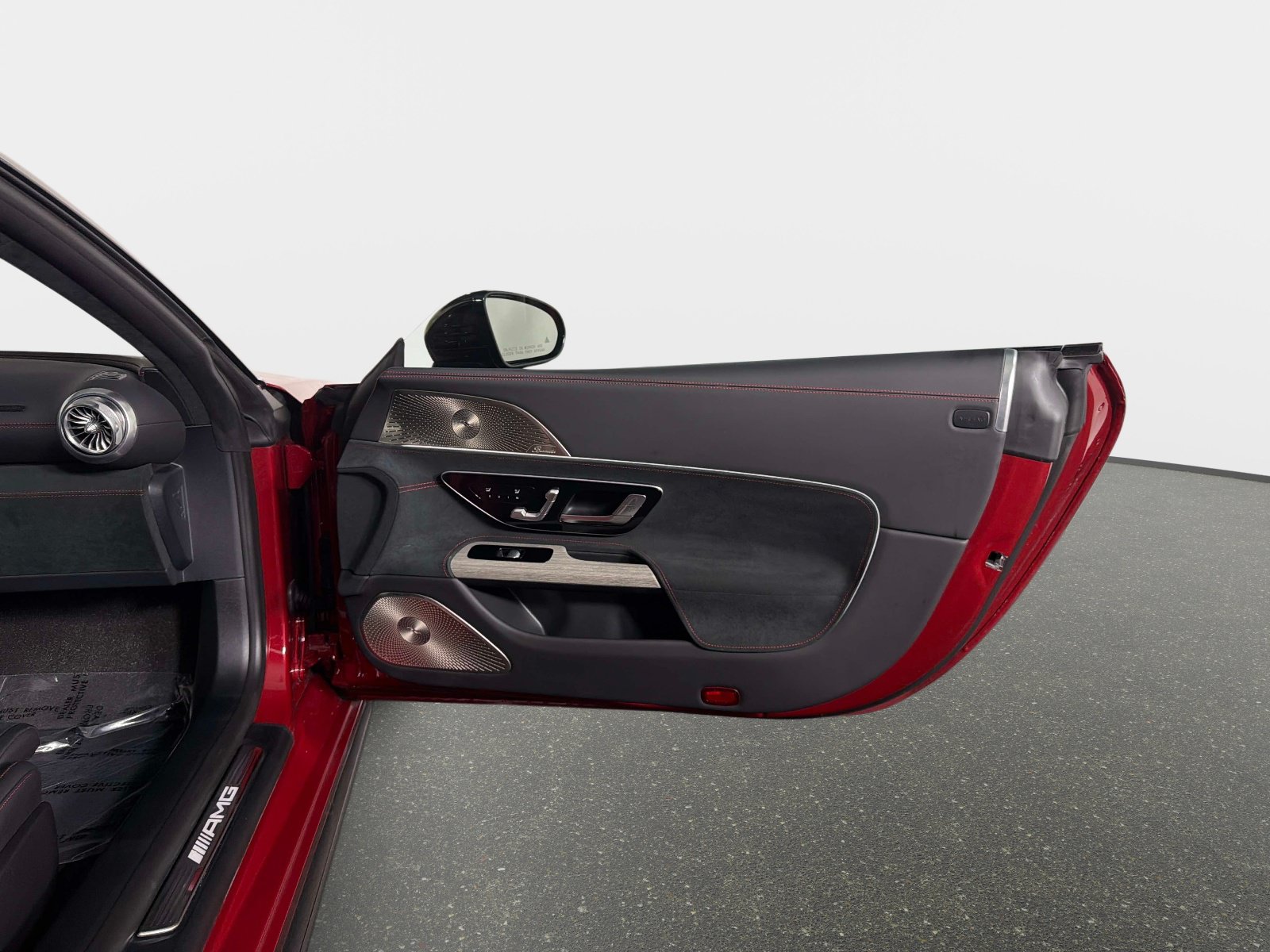Used 2025 Mercedes-Benz SL 63 AMG 4MATIC image 23
