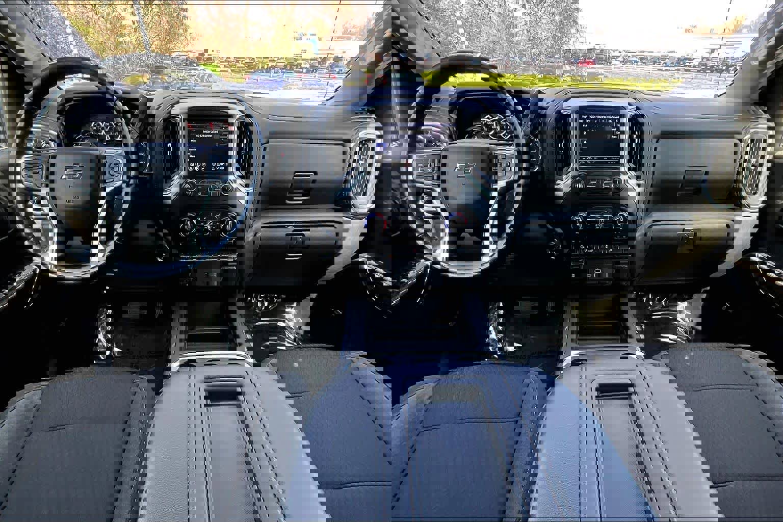 Used 2020 Chevrolet Silverado 1500 RST image 15