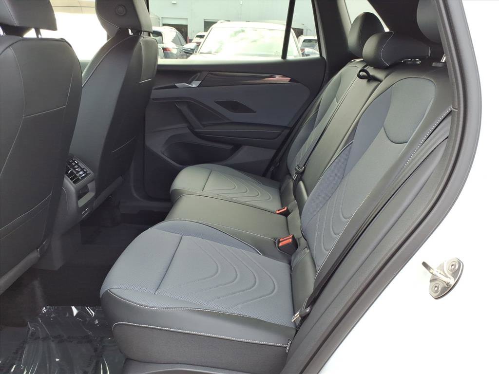 New 2026 Volkswagen Tiguan SE R-Line image 13