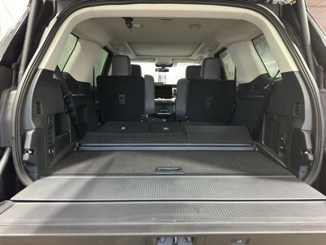 New 2026 Ford Expedition Active image 16