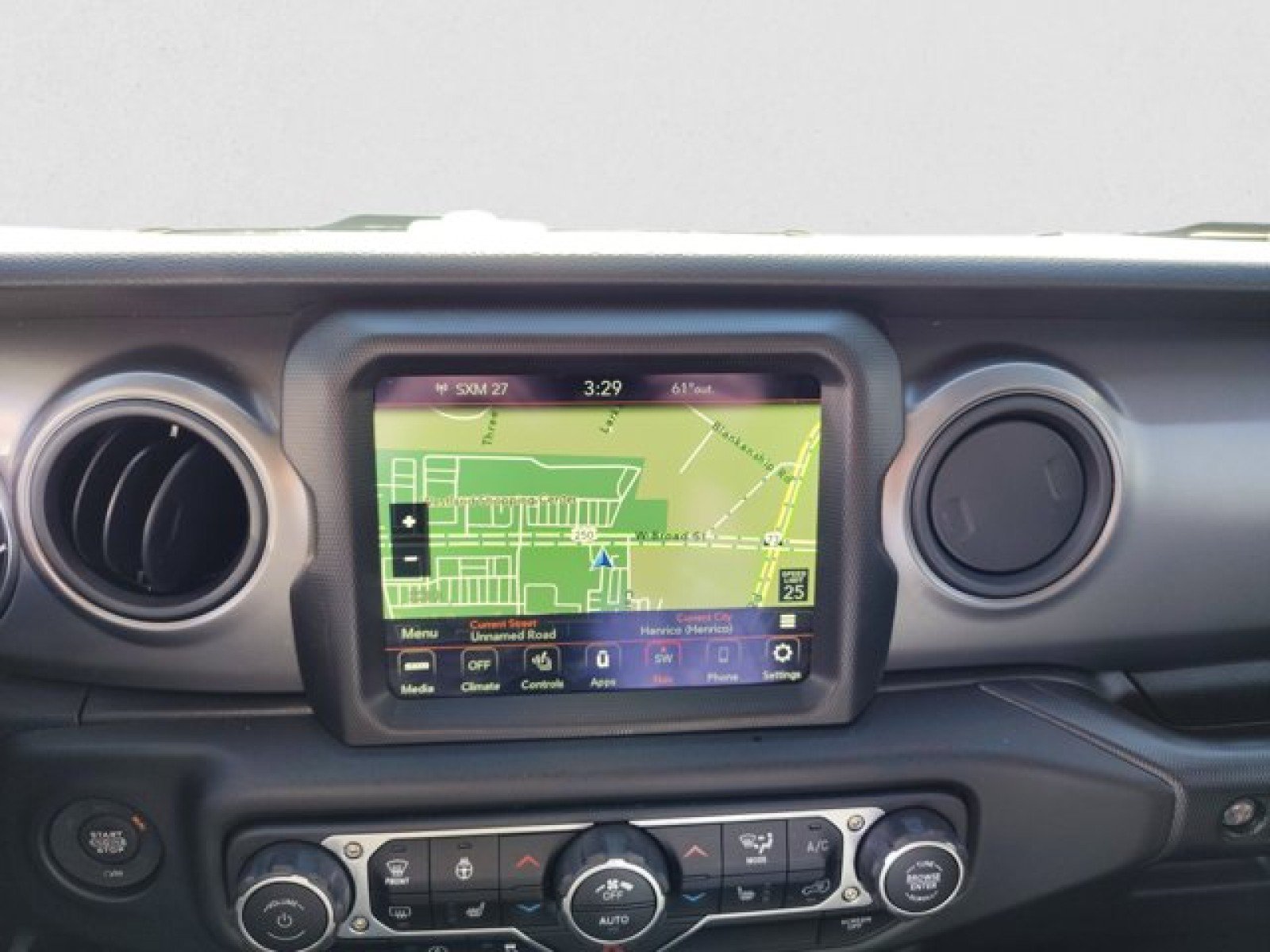 Used 2022 Jeep Wrangler Unlimited Sport AWD/4WD image 14