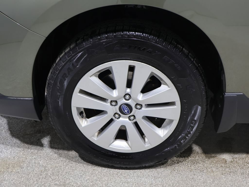 Used 2018 Subaru Outback 2.5i Premium image 8