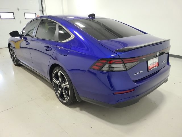 Used 2025 Honda Accord Sport image 5