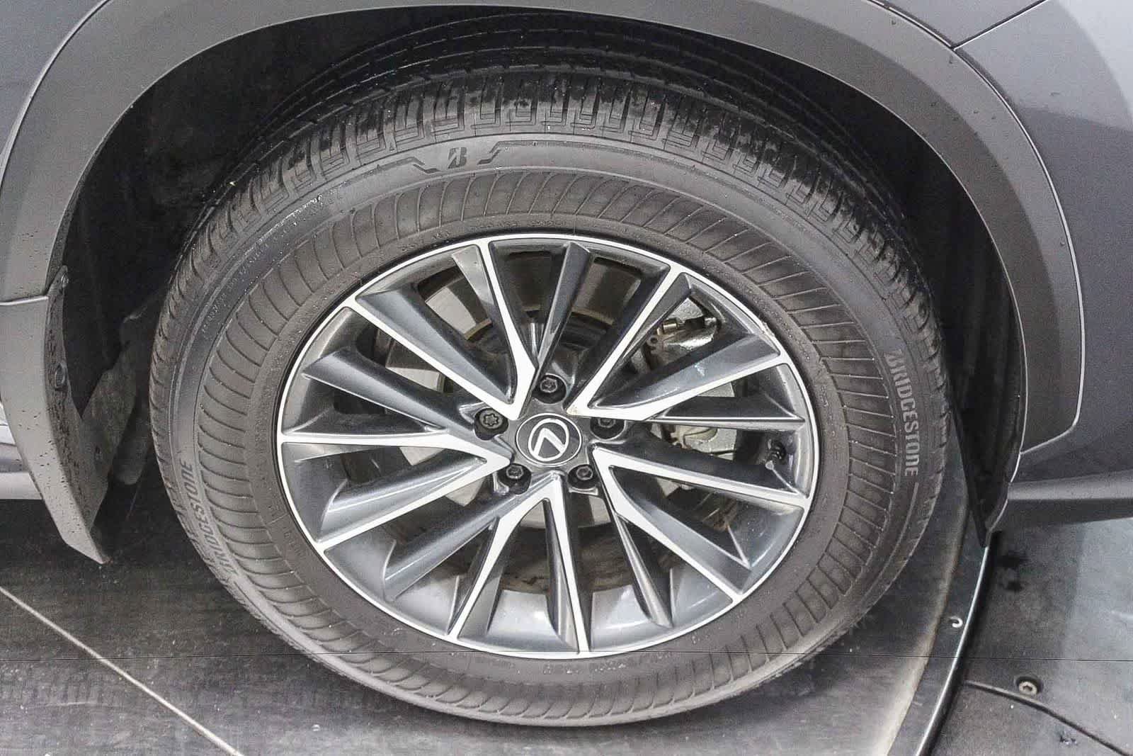 Used 2025 Lexus NX 250 FWD w/ Accessory Package (2T) image 12