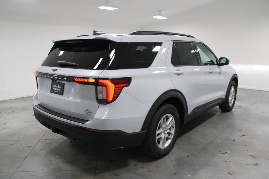 New 2026 Ford Explorer Active image 8