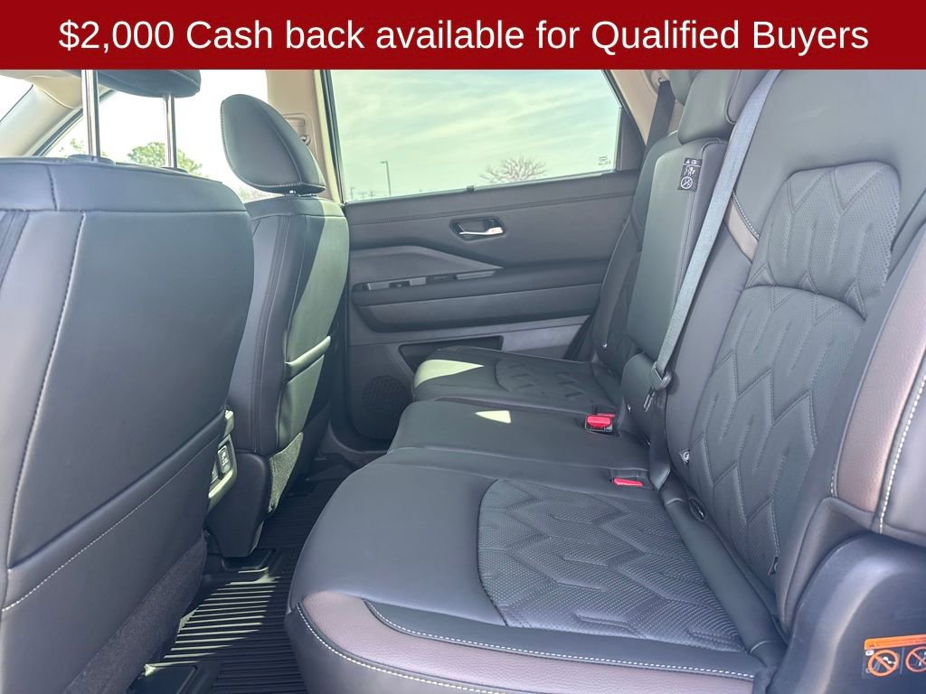 New 2026 Nissan Pathfinder Platinum image 26