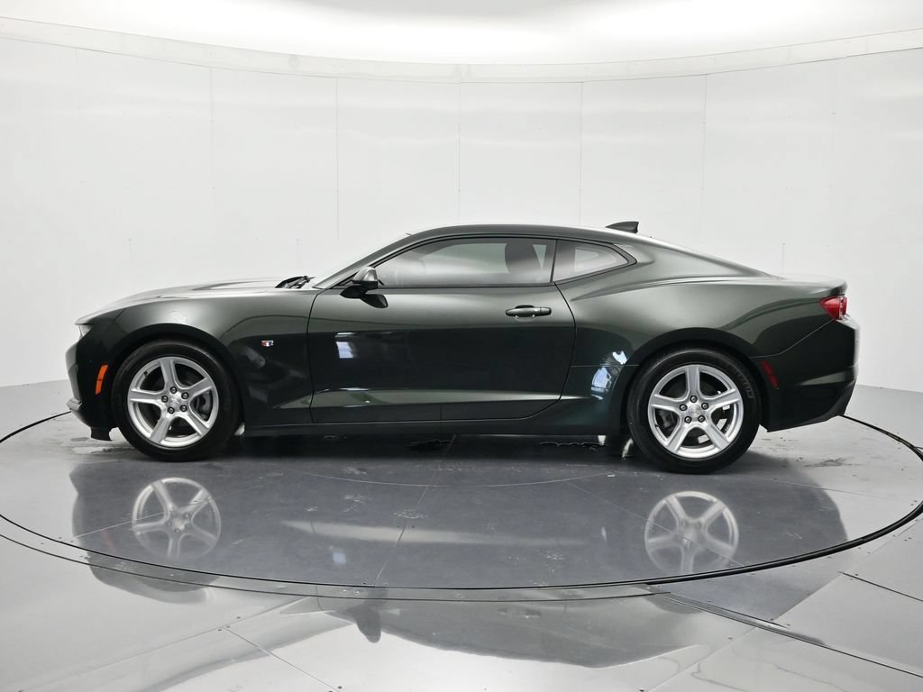 Used 2020 Chevrolet Camaro LT RWD image 8