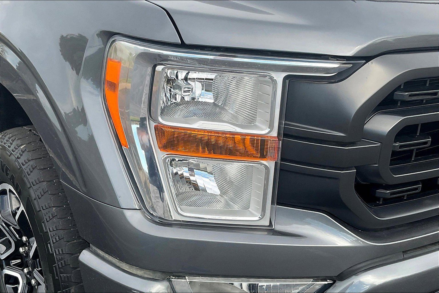 Certified 2022 Ford F150 XLT w/ Equipment Group 301A Mid image 26