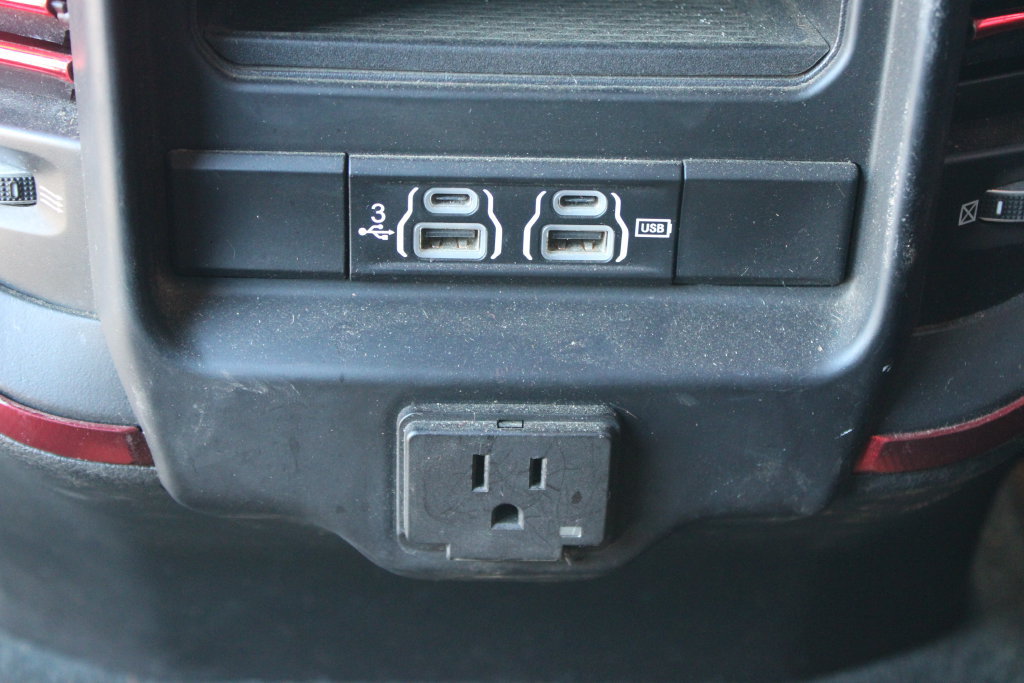 Used 2019 RAM 1500 Rebel w/ Rebel Level 2 Equipment Group AWD/4WD image 22