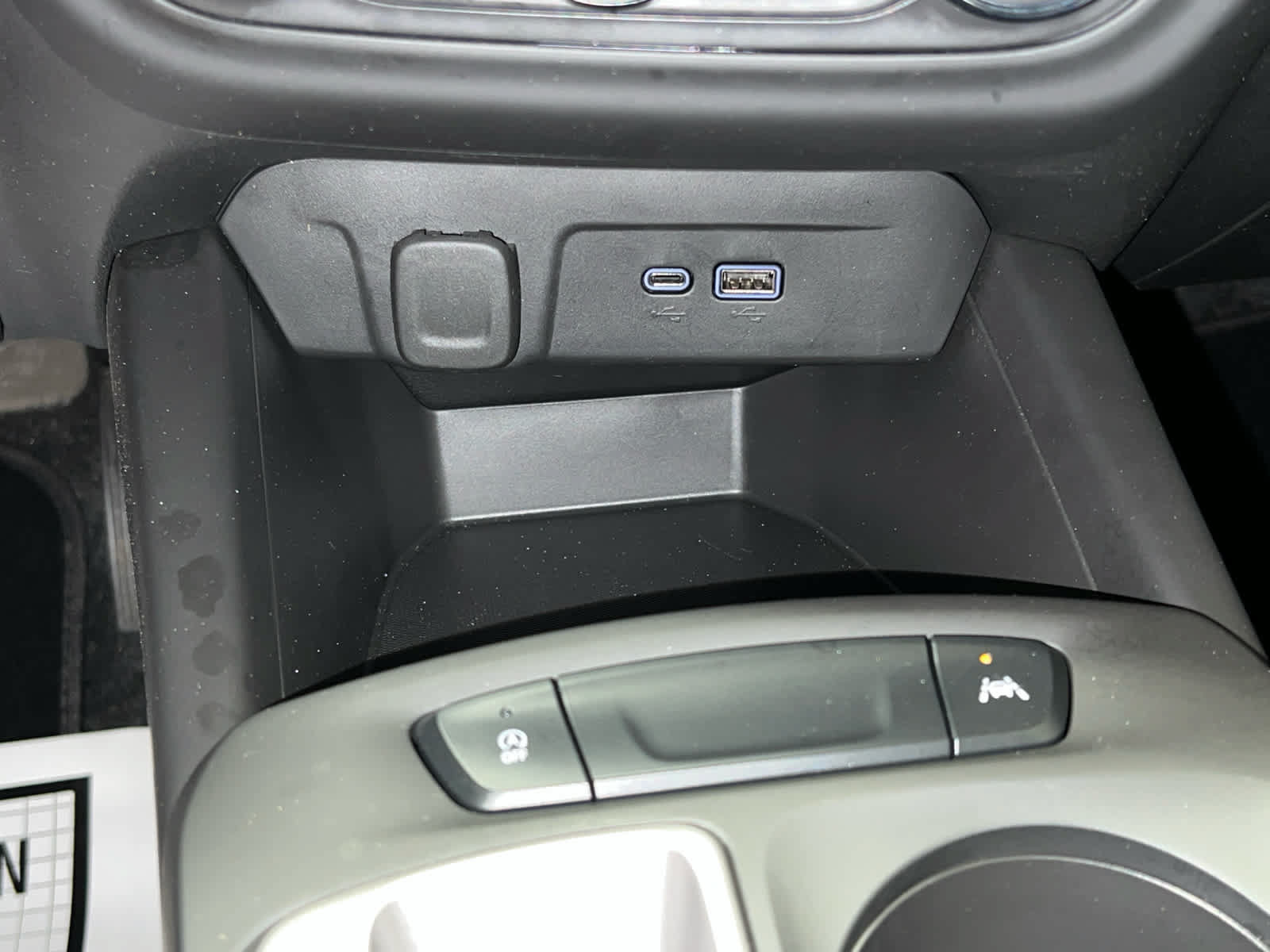 Used 2024 Chevrolet Trax LS w/ LS Convenience Package FWD image 24