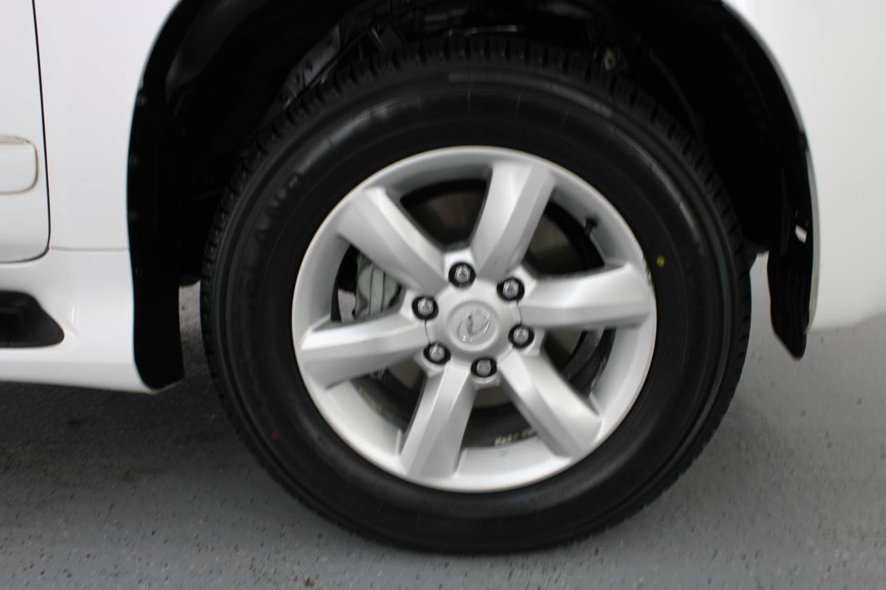 Used 2012 Lexus GX 460 w/ Comfort Plus Pkg AWD/4WD image 92