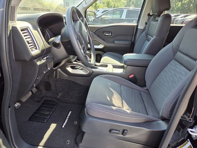 Used 2024 Nissan Frontier SV AWD/4WD image 4