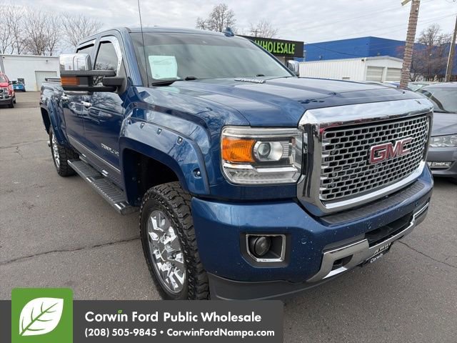 Used 2016 GMC Sierra 2500 Denali w/ Duramax Plus Package image 3