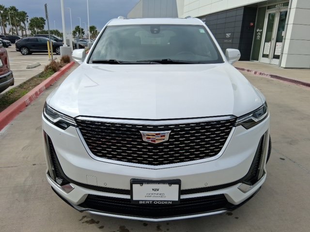 Used 2023 Cadillac XT6 Luxury image 2