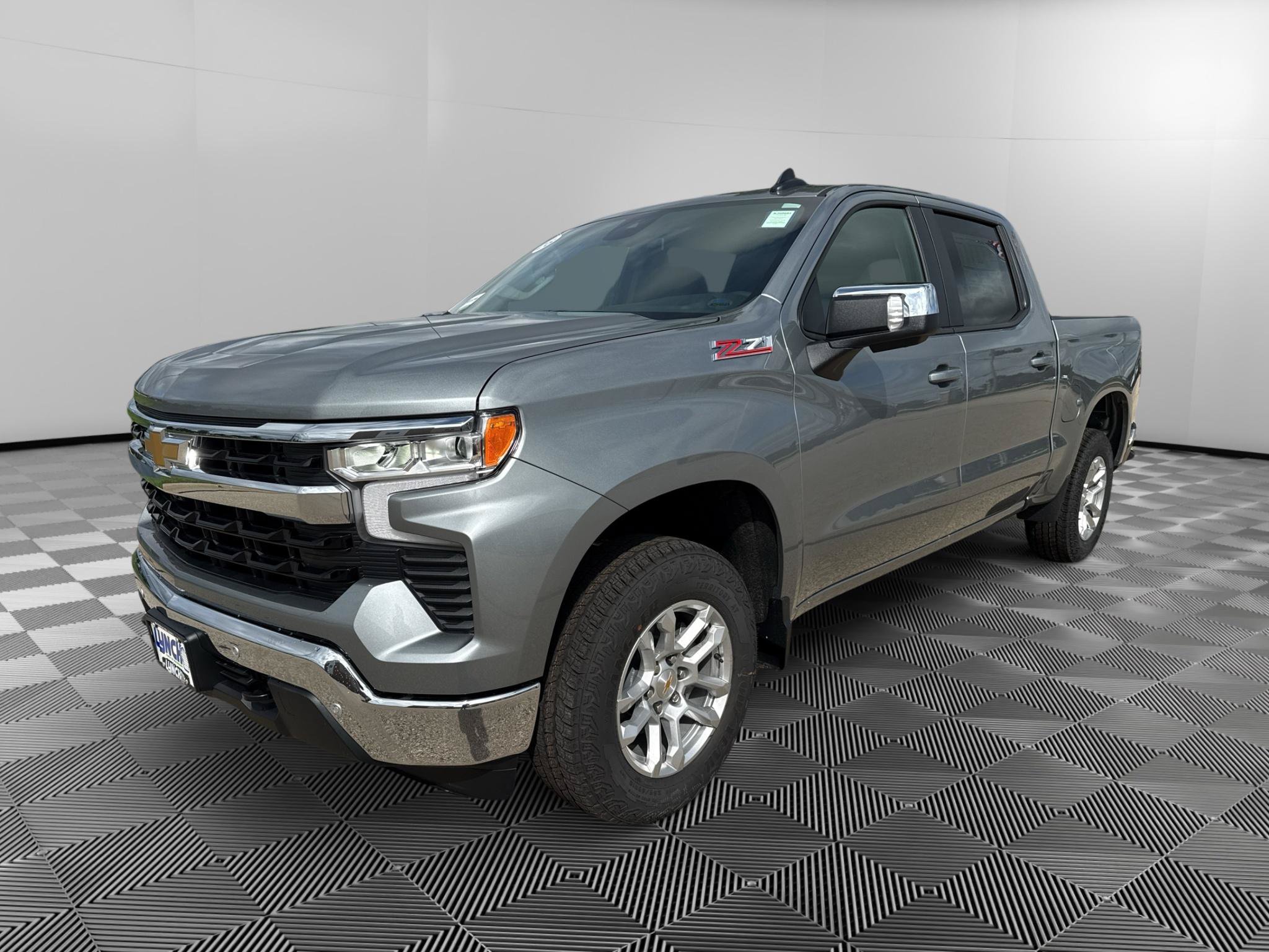 New 2026 Chevrolet Silverado 1500 LT w/ Z71 Off-Road Package AWD/4WD image 1