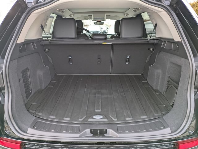 New 2025 Land Rover Discovery Sport S AWD/4WD image 16