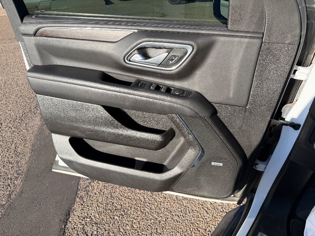 Used 2021 Chevrolet Tahoe LT w/ Rear Media and Nav Package image 9