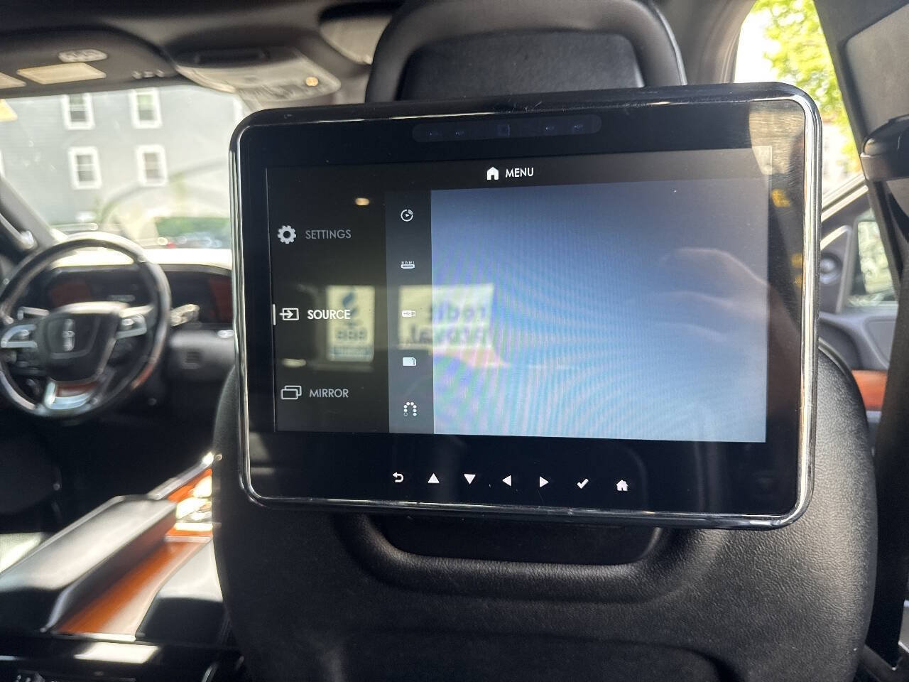 Used 2018 Lincoln Navigator Select w/ Technology Package AWD/4WD image 13