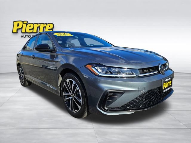 Used 2025 Volkswagen Jetta Sport image 8