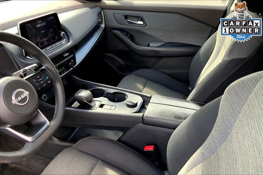 Used 2023 Nissan Rogue SV image 16