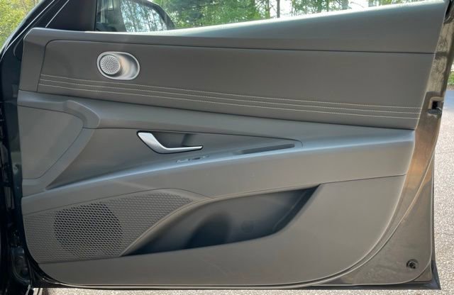 Used 2023 Hyundai Elantra SEL w/ Convenience Package image 19