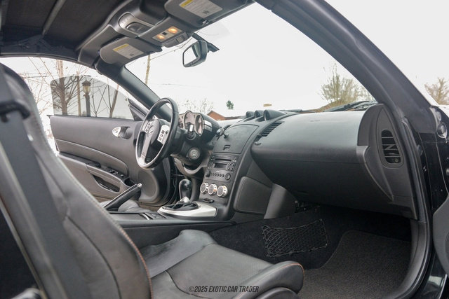Used 2007 Nissan 350Z Touring RWD image 37