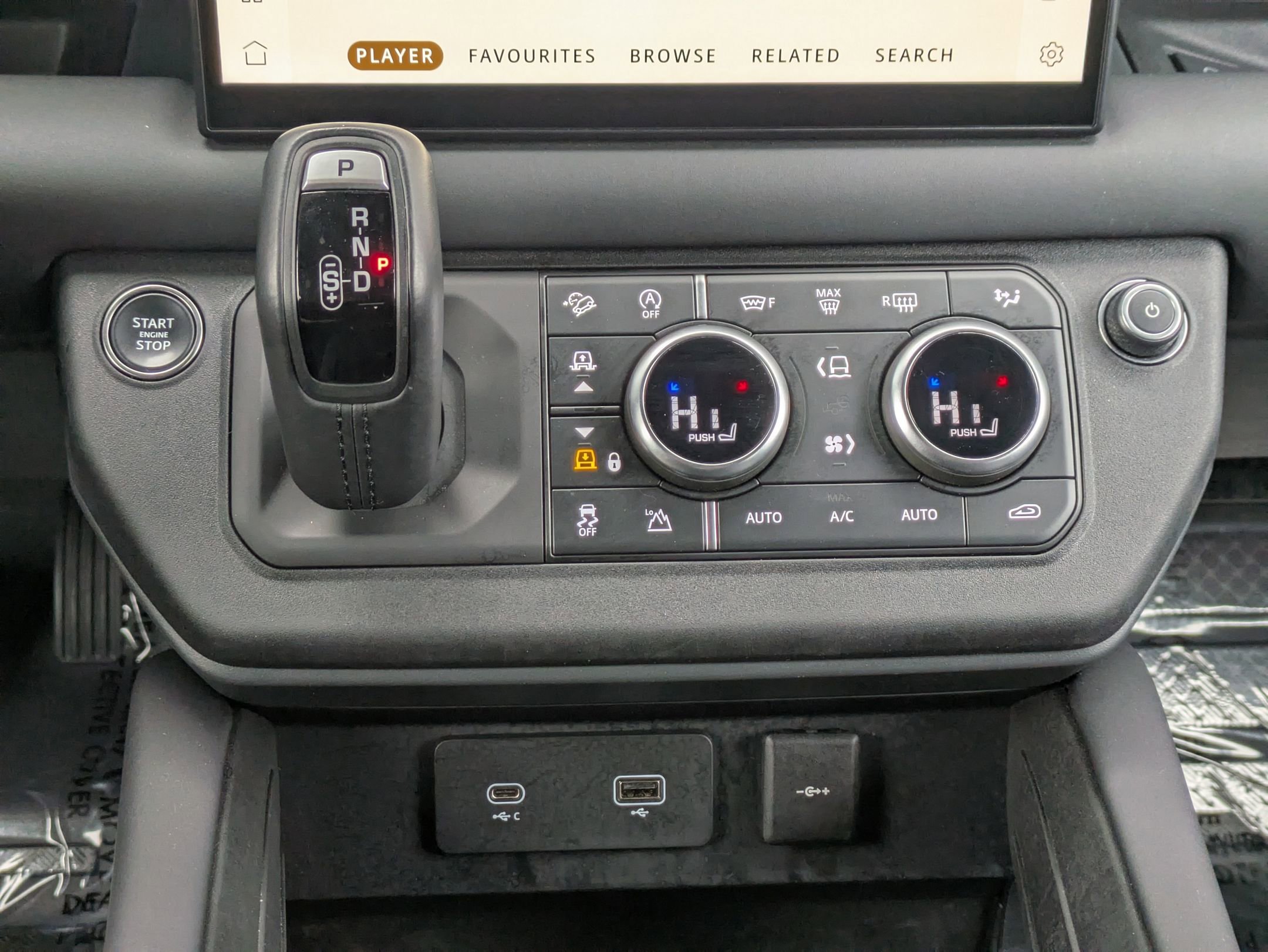 Used 2024 Land Rover Defender 130 X-Dynamic SE image 20