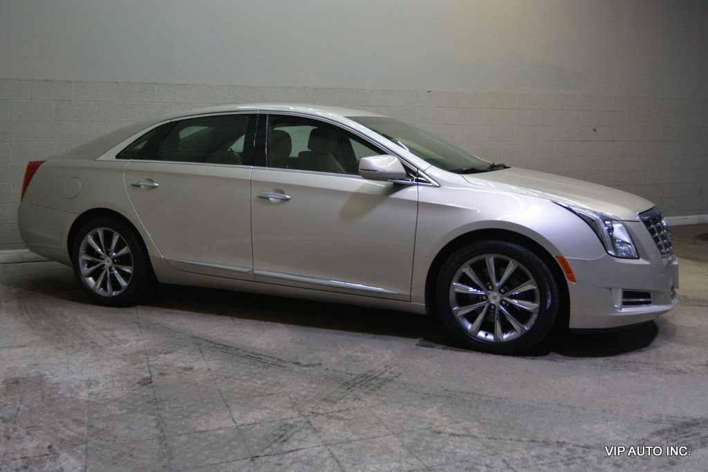 Used 2013 Cadillac XTS Luxury w/ Driver Awareness Package image 29