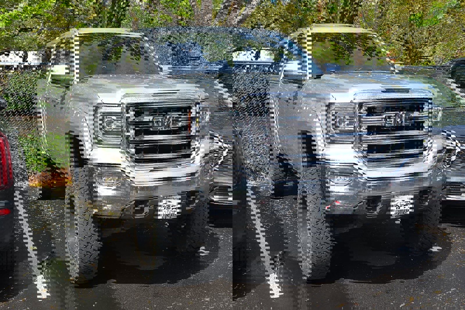 Used 2016 GMC Sierra 1500 SLT w/ SLT Premium Package AWD/4WD image 2