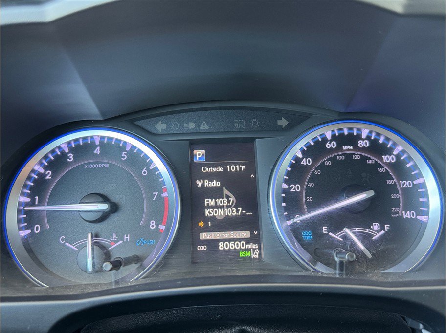 Used 2019 Toyota Highlander XLE AWD/4WD image 16