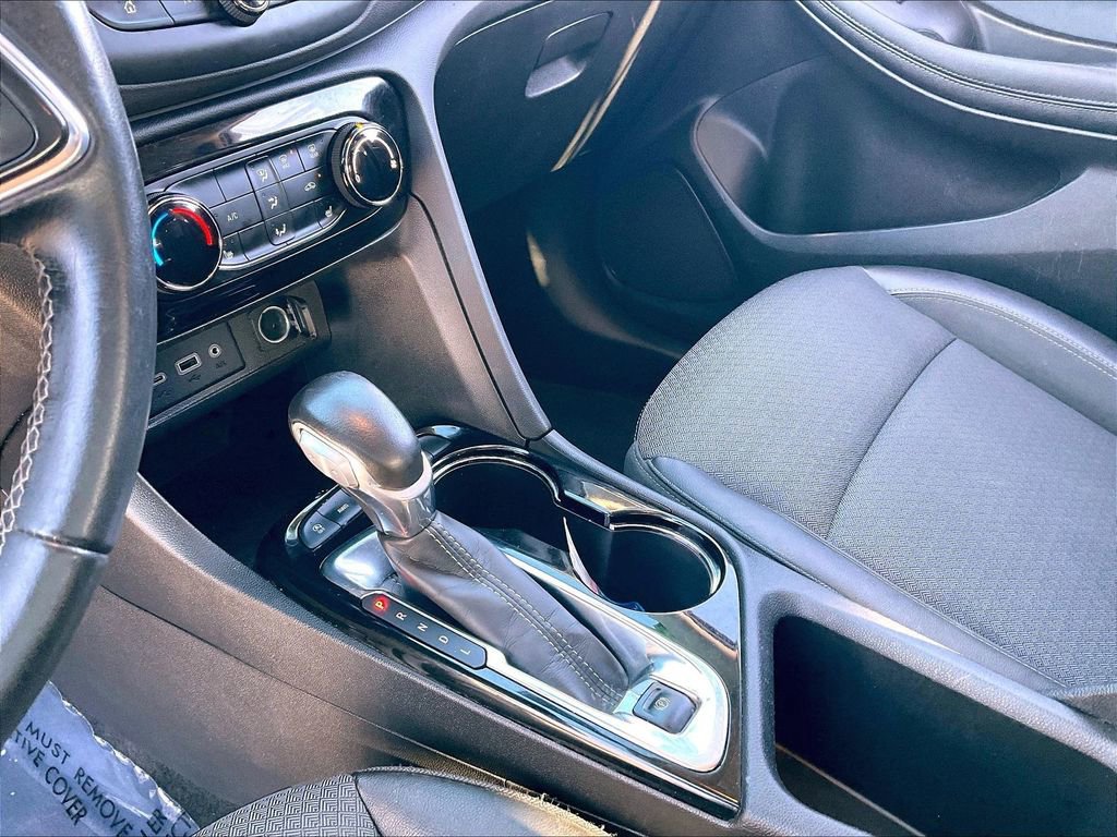 Used 2022 Buick Encore GX Preferred w/ Cold Weather Comfort Package image 19