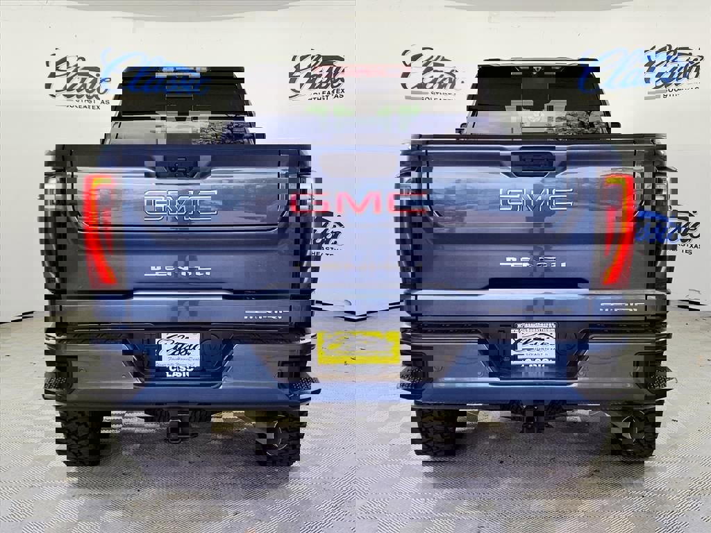 New 2026 GMC Sierra 2500 Denali w/ Denali Reserve Package image 11