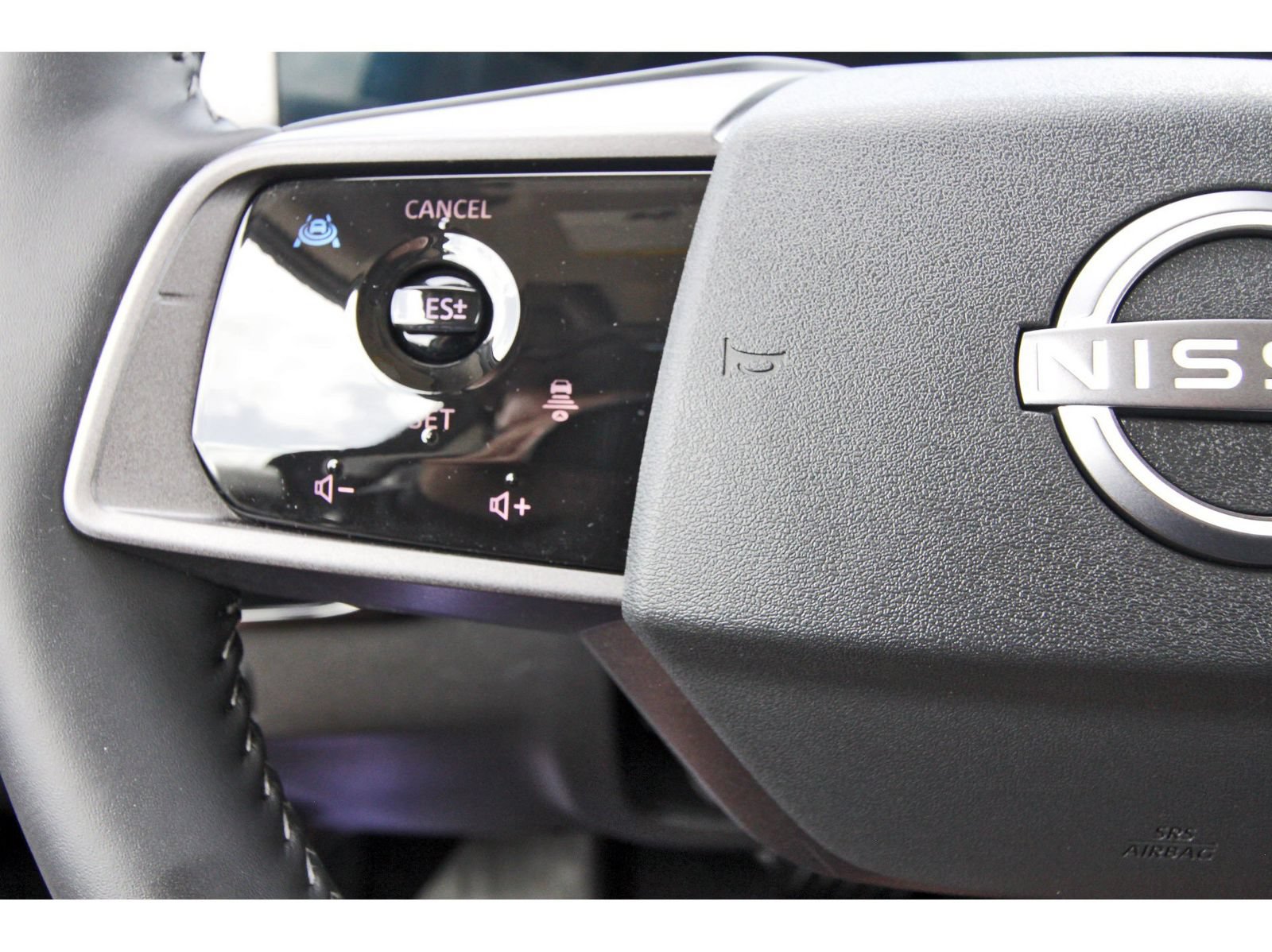 Certified 2025 Nissan Murano SL w/ Cargo Package AWD/4WD image 17