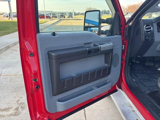 Used 2015 Ford F250 XLT AWD/4WD image 9