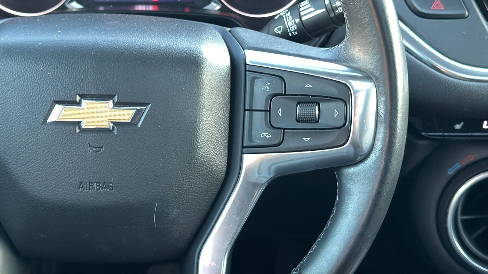 Used 2019 Chevrolet Blazer LT w/ Sun and Wheels Package FWD image 31