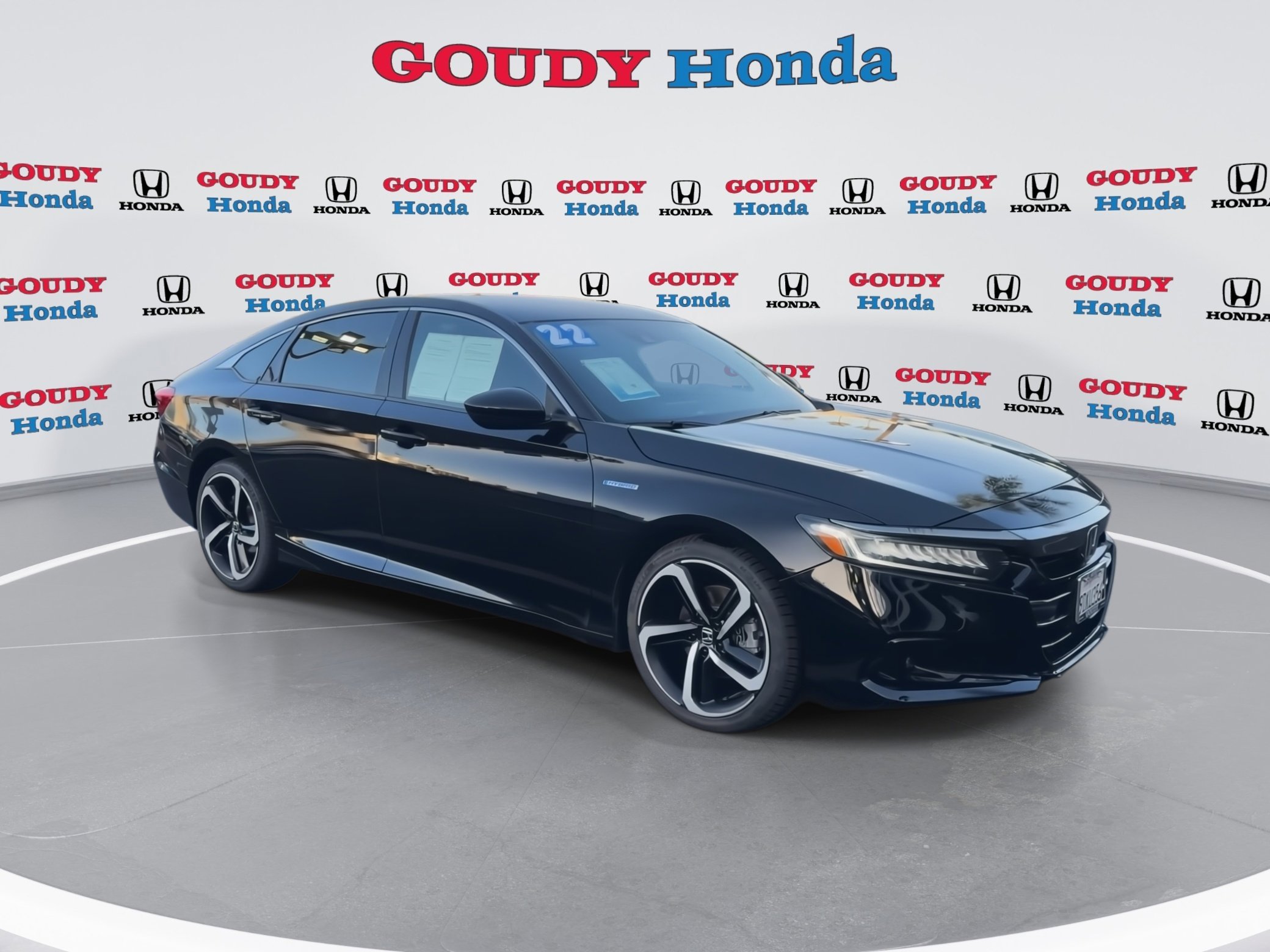 Used 2022 Honda Accord Sport image 2