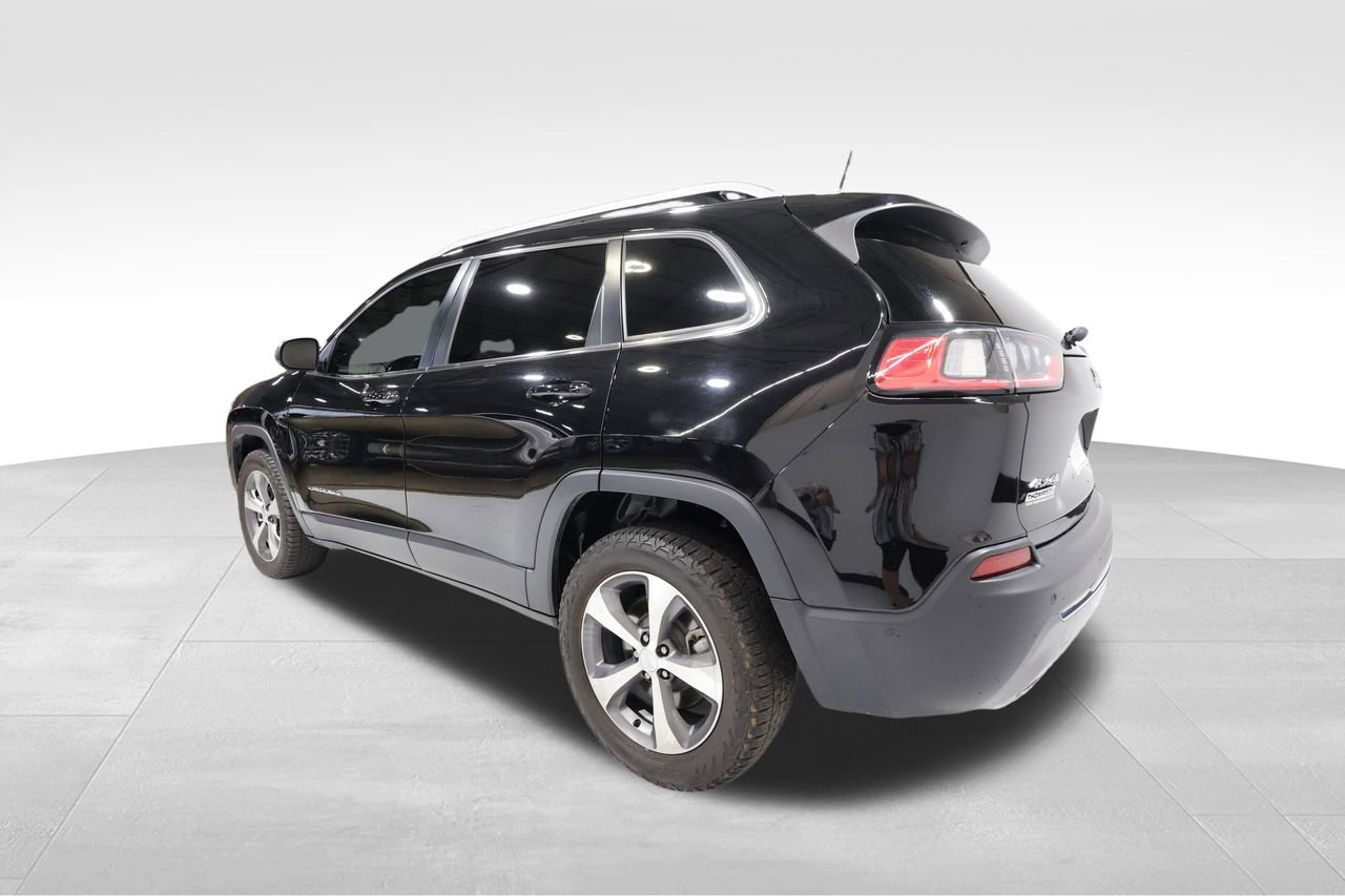 Used 2021 Jeep Cherokee Limited w/ Elite Package AWD/4WD image 2