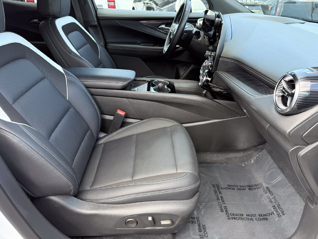 Used 2024 Chevrolet Blazer EV LT AWD/4WD image 16