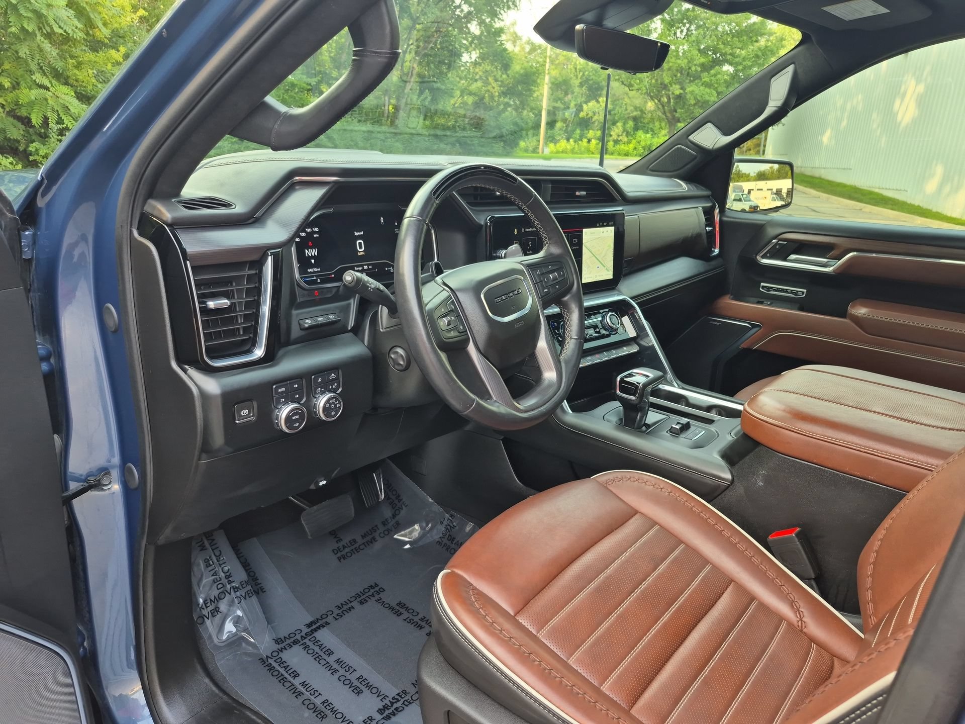 Certified 2024 GMC Sierra 1500 Denali Ultimate AWD/4WD image 11