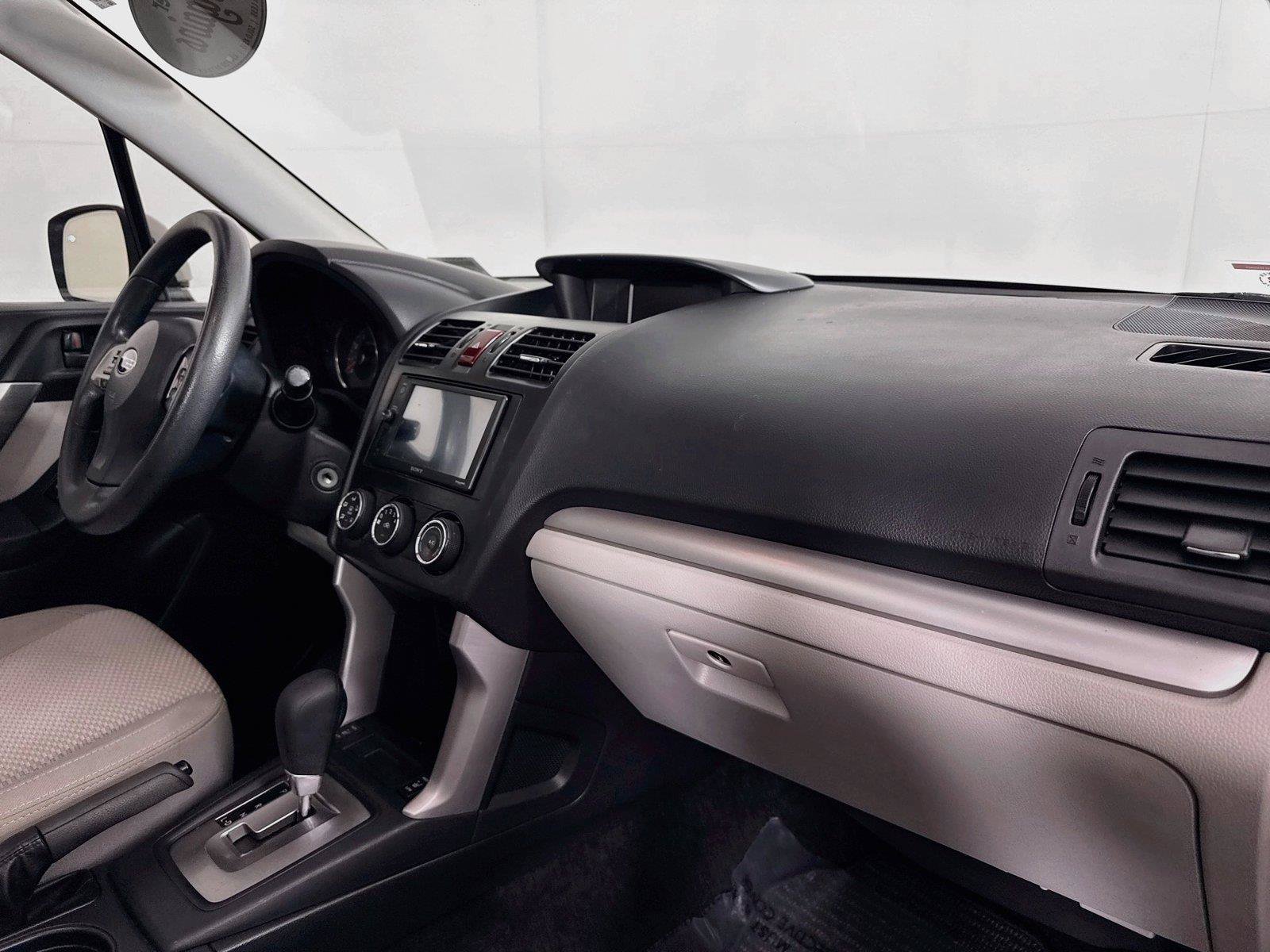 Used 2015 Subaru Forester 2.5i Premium AWD/4WD image 39