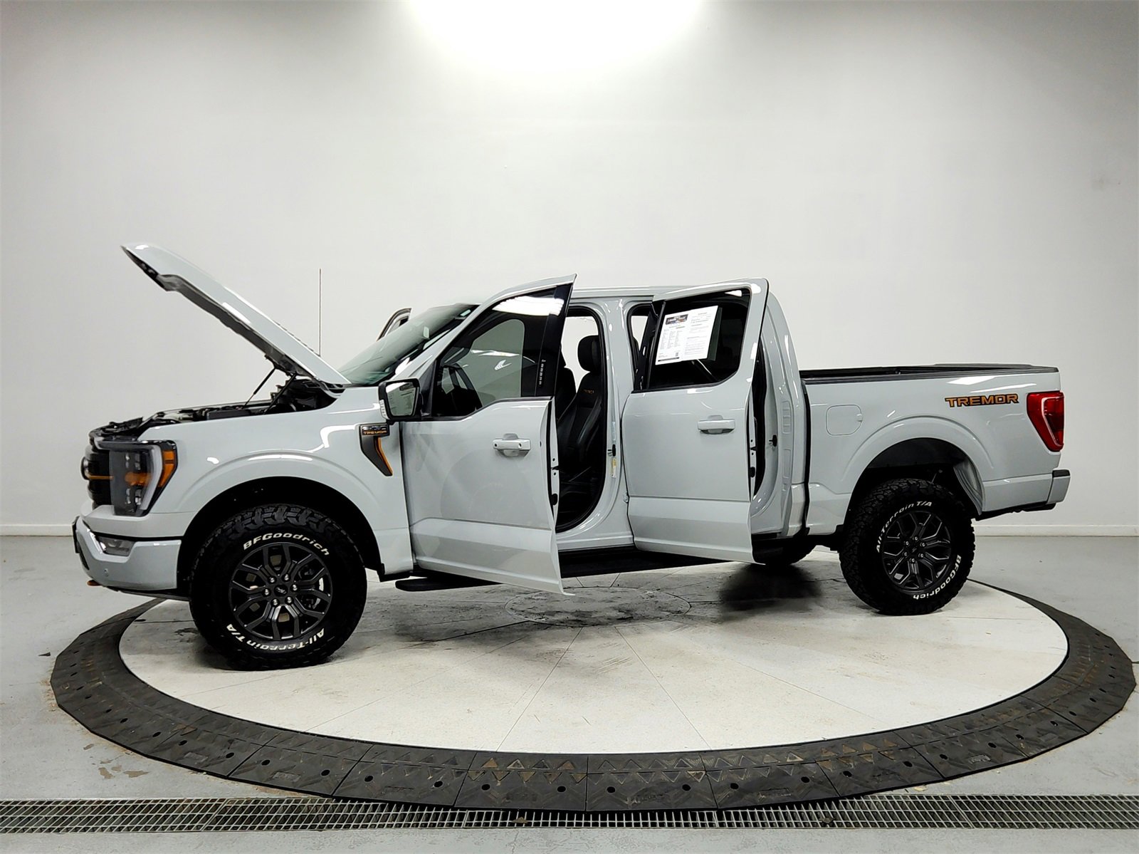 Used 2023 Ford F150 Tremor w/ Trailer Tow Package image 12