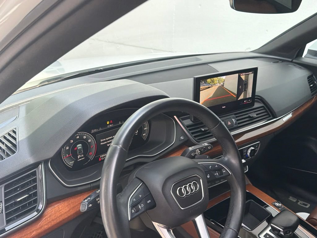 Used 2021 Audi Q5 2.0T Premium Plus w/ Premium Plus Package AWD/4WD image 4