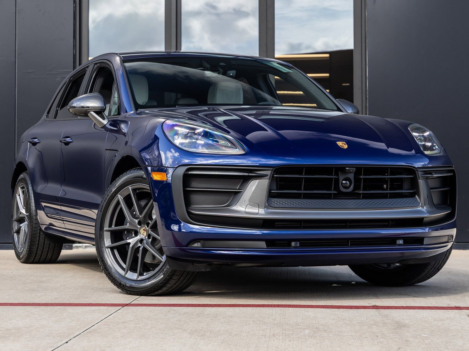 New 2026 Porsche Macan Turbo image 6